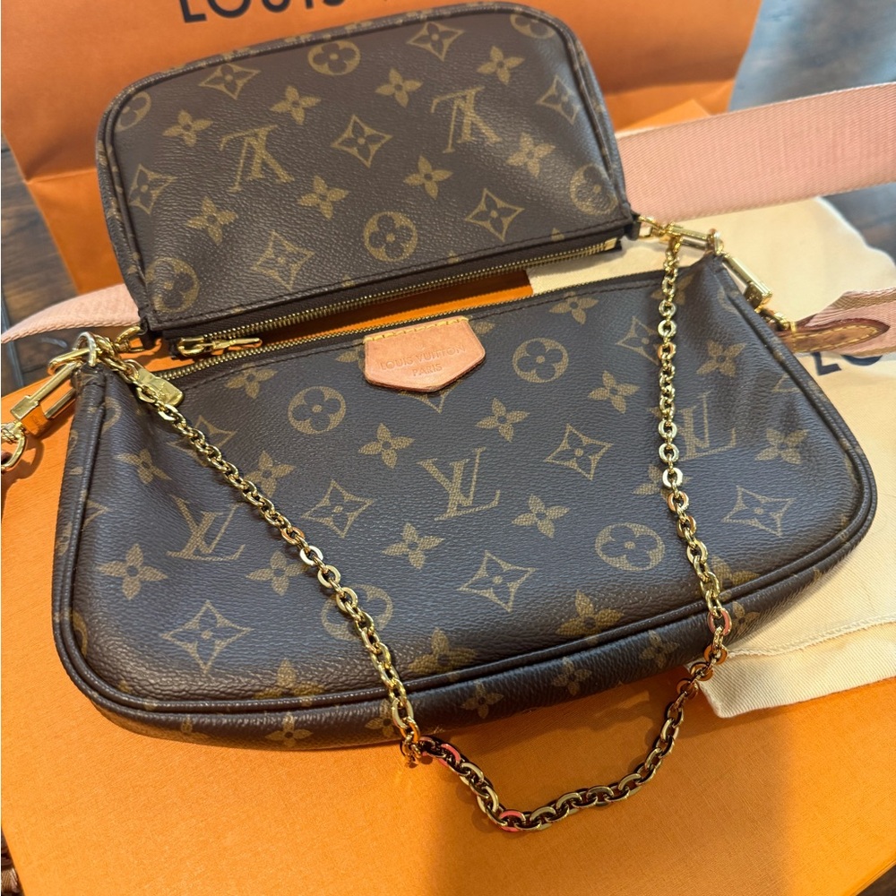 Louis Vuitton Multi Pochette Accessoires Crossbody - Picture 9 of 16